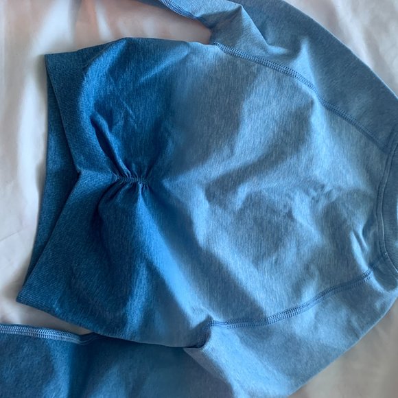 Gymshark Adapt Ombre CROP TOP- XS - Picture 4 of 4